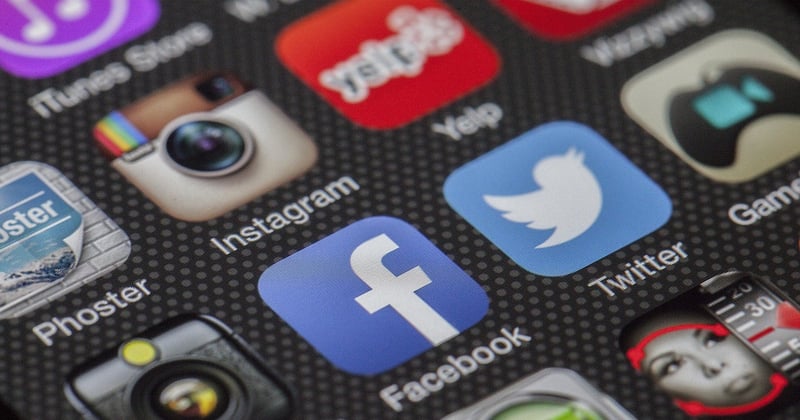 Voyance téléphone offerte : comment en profiter sans payer