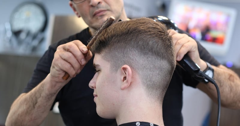 Coupe mulet dégradé homme : le guide ultime pour un style audacieux